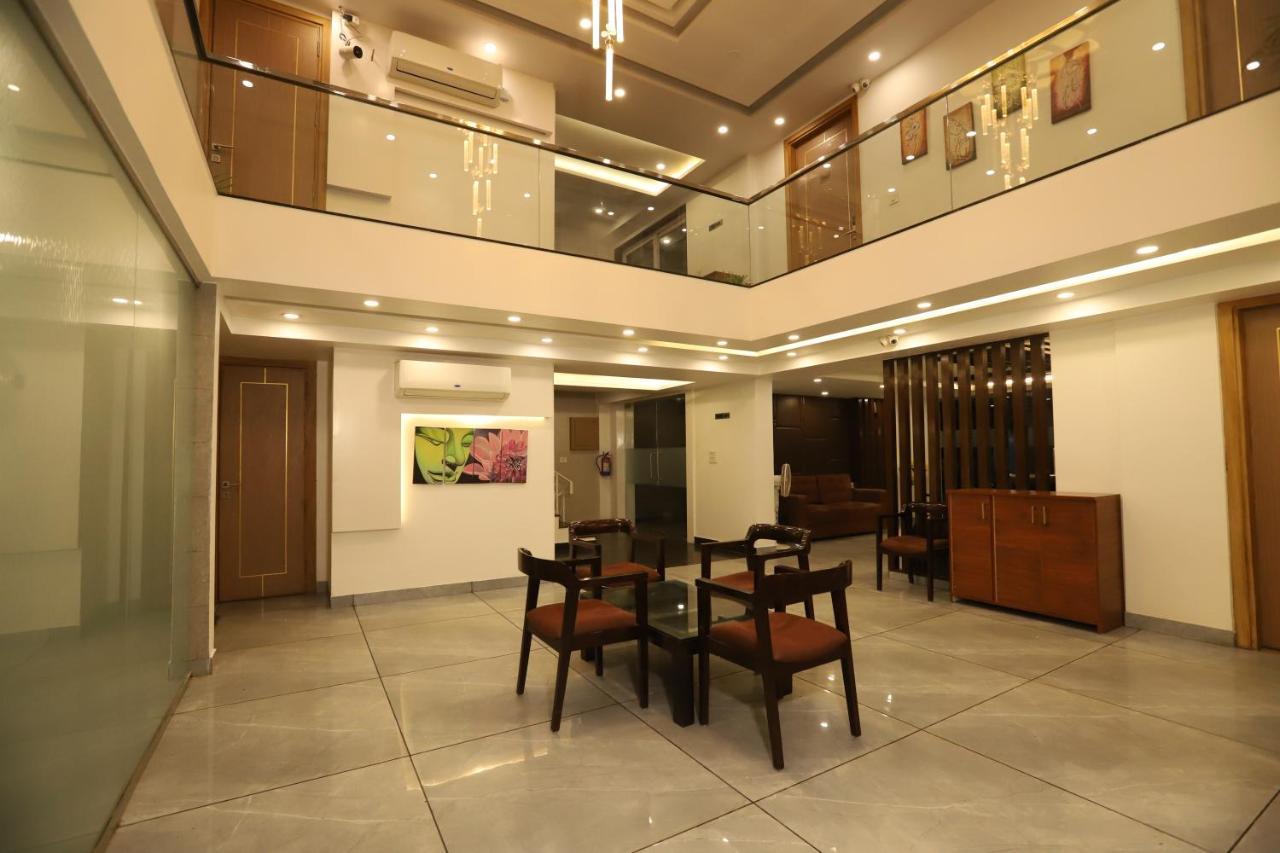 Hotel Keshav Residency Near Medanta Pure Veg Gurgaon Exterior photo